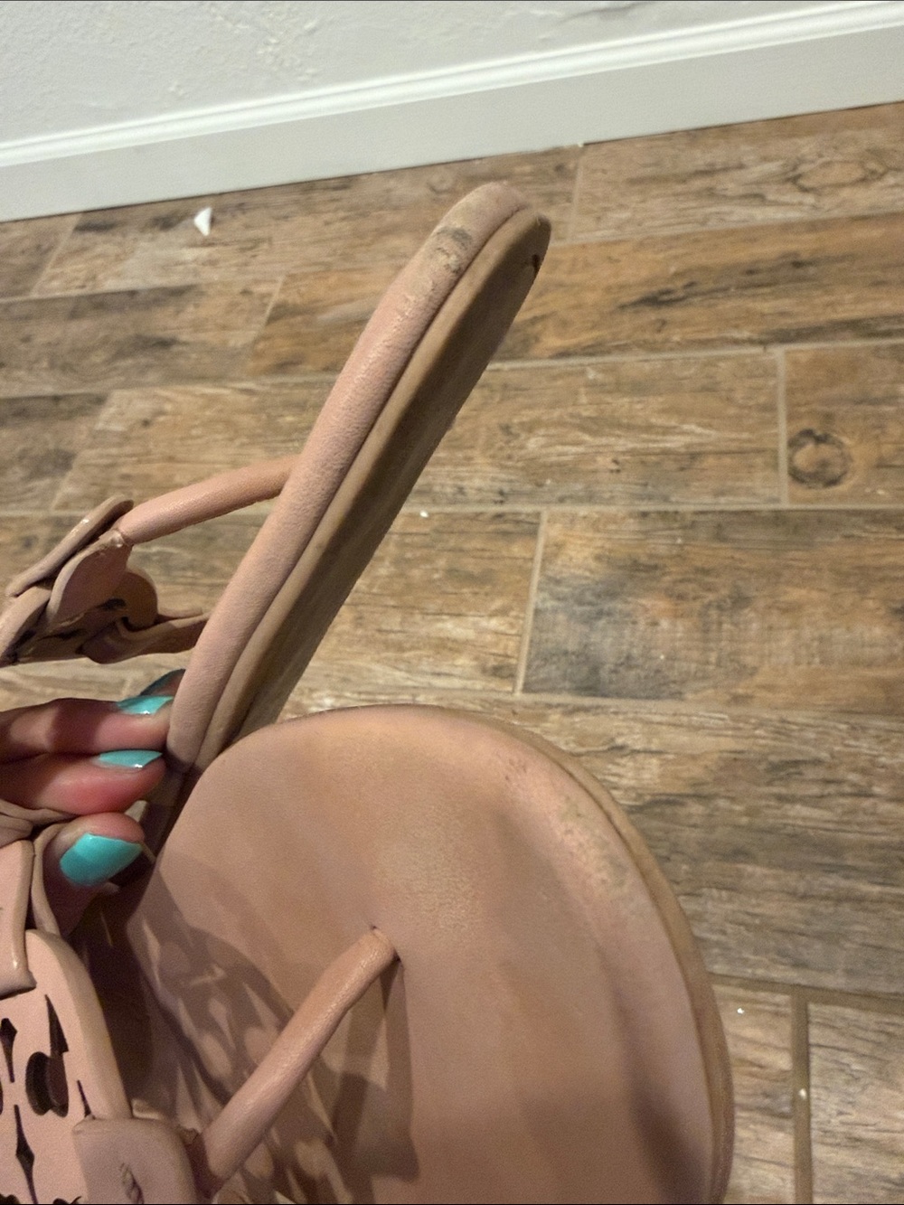 Tory Burch Blush Pink Leather Logo Thong Sandals - Picture 4 of 5